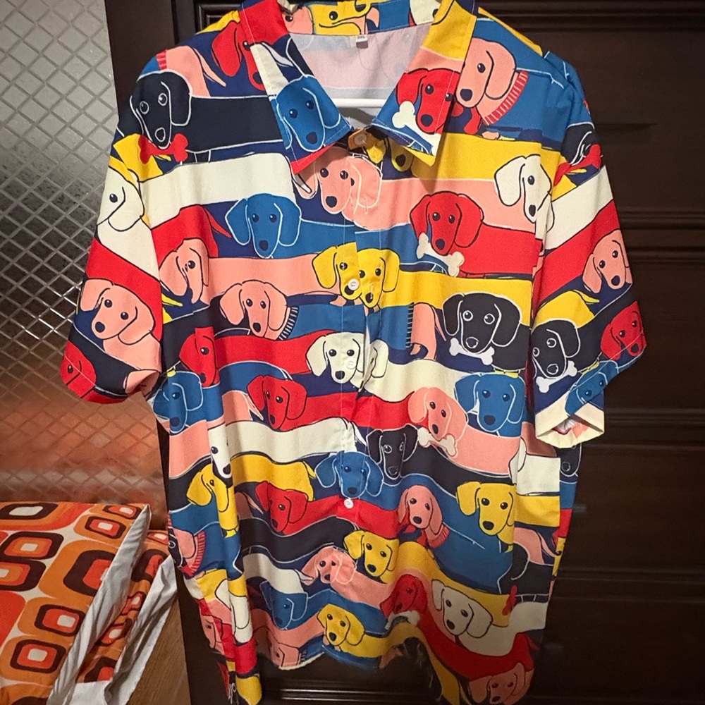 Multi-Color Weiner Dog Dachshund Print Short-Sleeve Button-Down Shirt